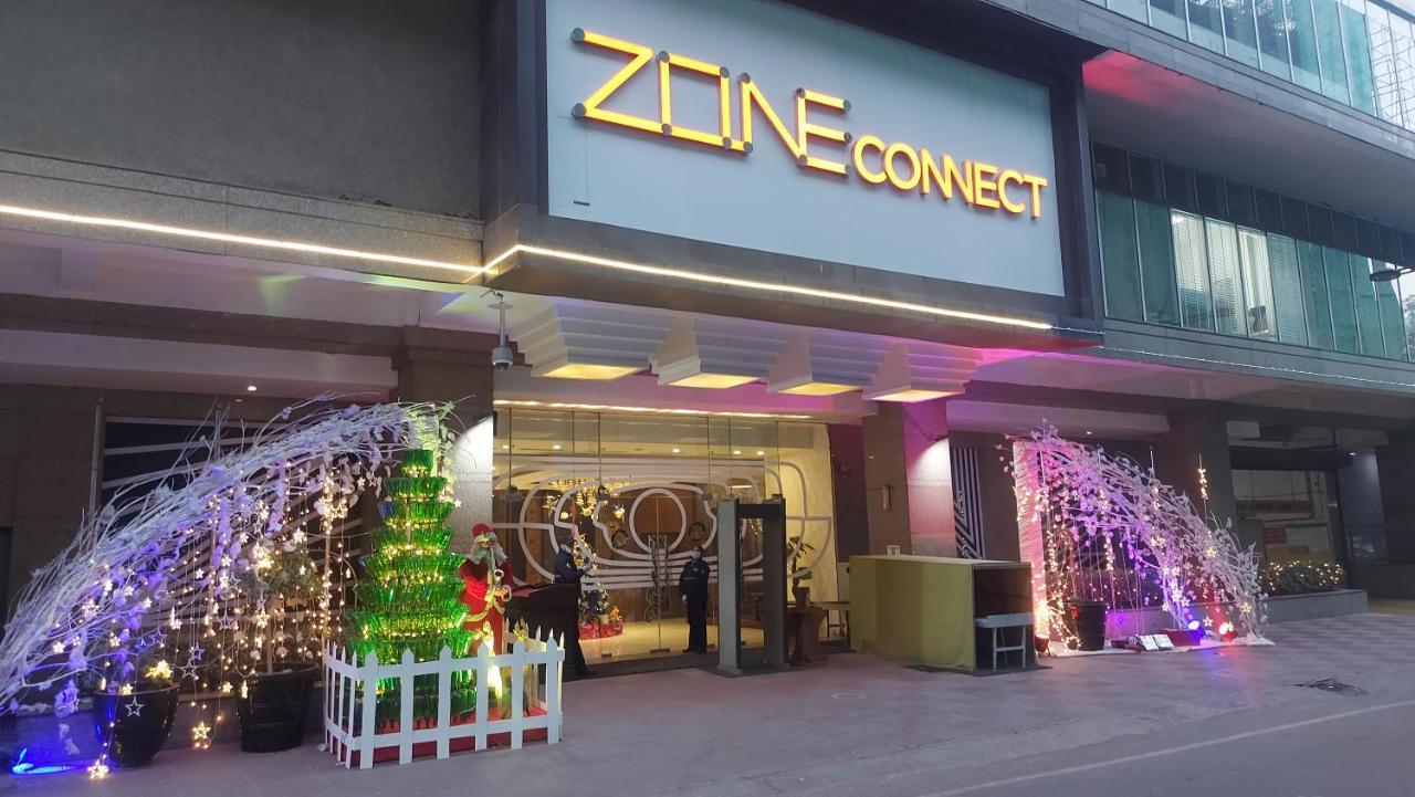 Hotel Zone Connect By The Park Saket Neu-Delhi Exterior foto
